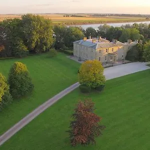 Hall Bed & Breakfast Saltmarshe